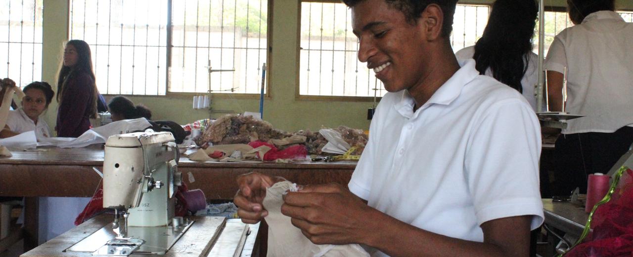22 Minuten Berufsausbildung für einen jungen Menschen in Honduras