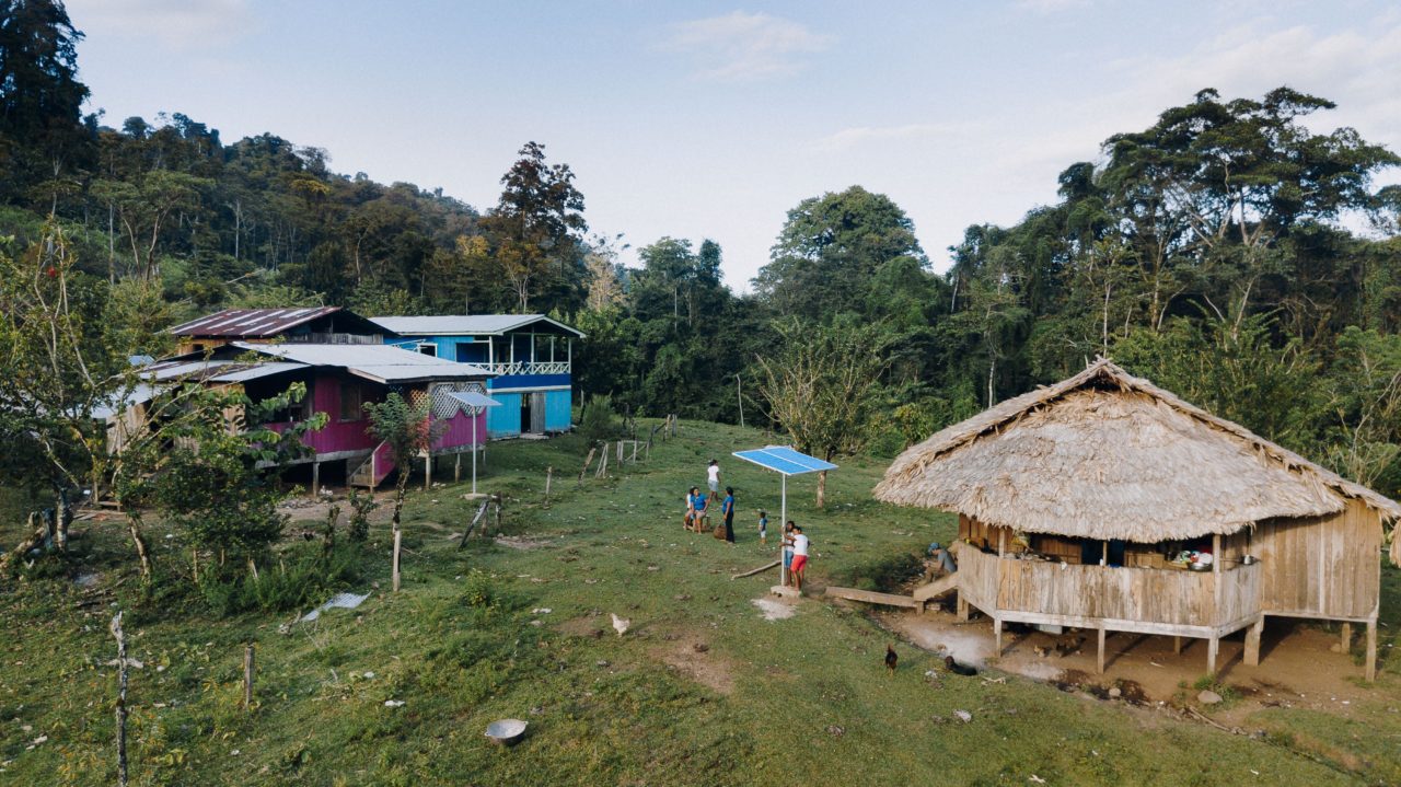 3 Tage Solarstrom für eine indigene Familie in Panama