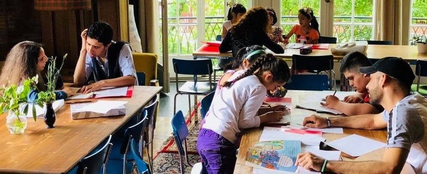Sieben Minuten Hausaufgabenhilfe für ein Kind in Deutschland