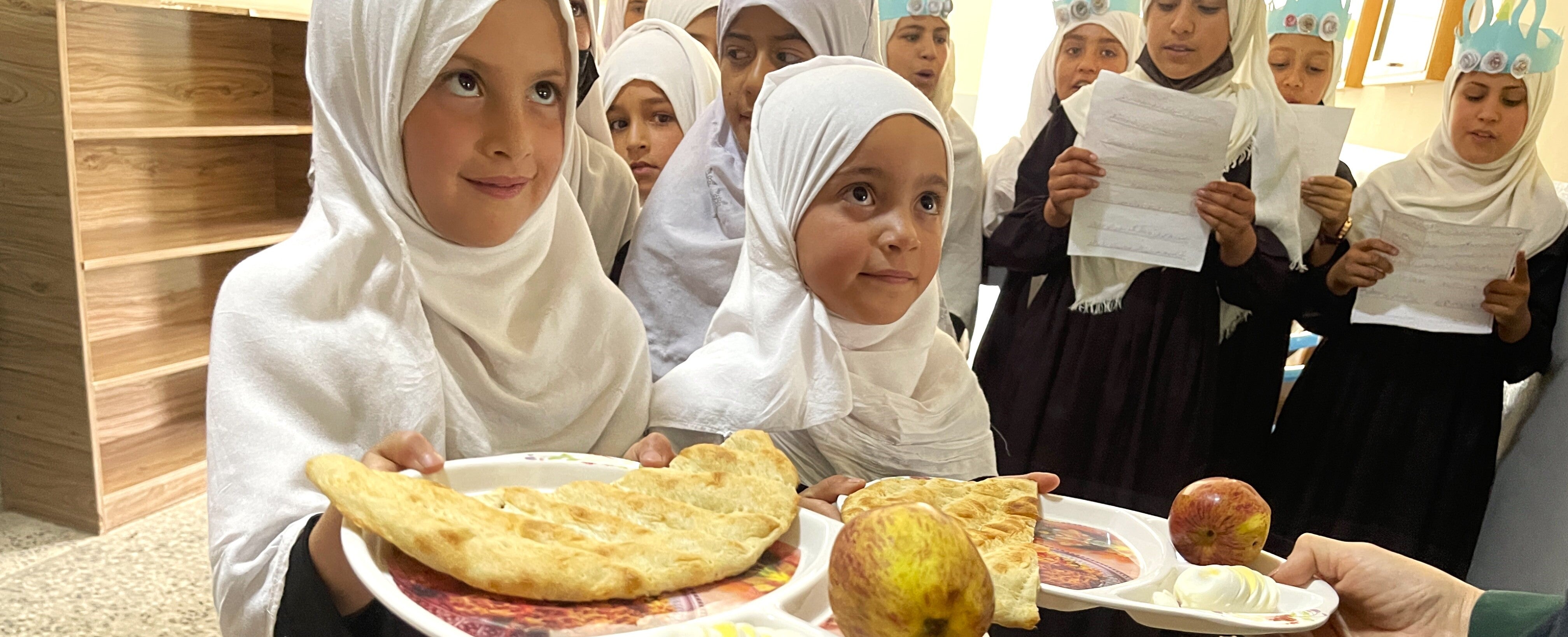 2 Mal gesundes Frühstück für Schulkinder in Afghanistan